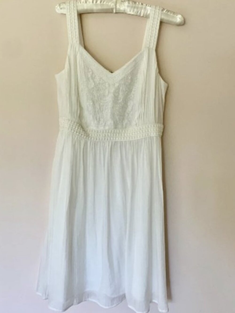 Ann Taylor Loft ivory dress with embroidery and trim details, size 2